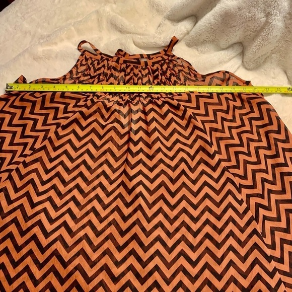 H&M Tunic Top XS/S Black Rust Chevron Stripe Sleeveless Semi-Sheer Tank - Picture 13 of 14